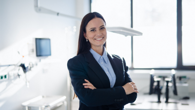 maestria-en-administracion-de-organizaciones-de-servicios-de-salud-filtro-uca-desktop